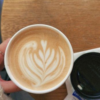 Koré Coffee - latte with homemade honey - Coffee & Tea Near Me - New York, New York