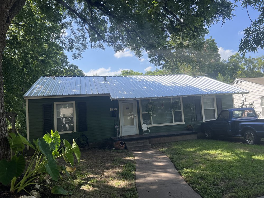 Slide of Victors Welding & Metal Roofing