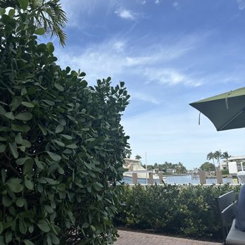 First Watch - outdoor view - Breakfast & Brunch Near Me - Naples, Florida