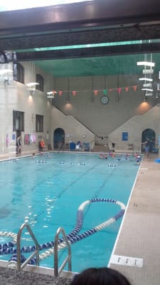 Metropolitan Swimming Pool by null