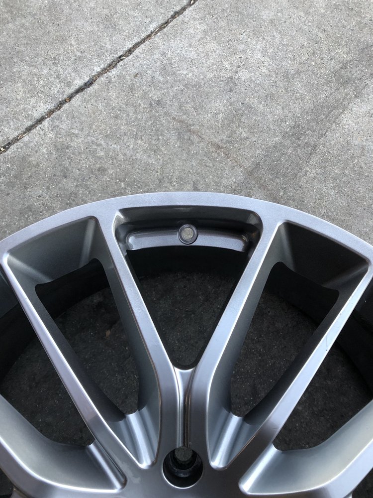 LUXURY TIRE Updated September 2024 28 Photos & 19 Reviews 5616