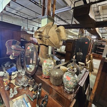 Jere's Antiques - Antiques Near Me - Savannah, Georgia Jere's Antiques - Antiques Near Me - Savannah, Georgia