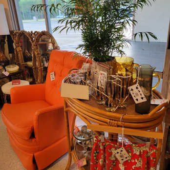108 vine - Curated vintage goods - Coffee & Tea Near Me - Gainesville, Florida