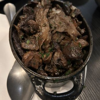 The Feathered Fox - Roasted Mushrooms thyme, shallots - Steakhouses Near Me - Jersey City, New Jersey The Feathered Fox - Roasted Mushrooms thyme, shallots - Steakhouses Near Me - Jersey City, New Jersey