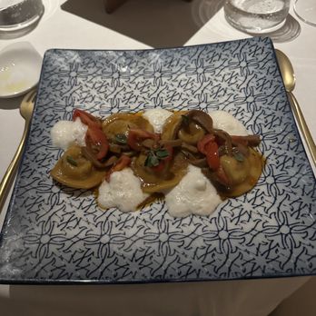 Vesuvio - Ravioli - Seafood Near Me - Sant'Agnello, NA