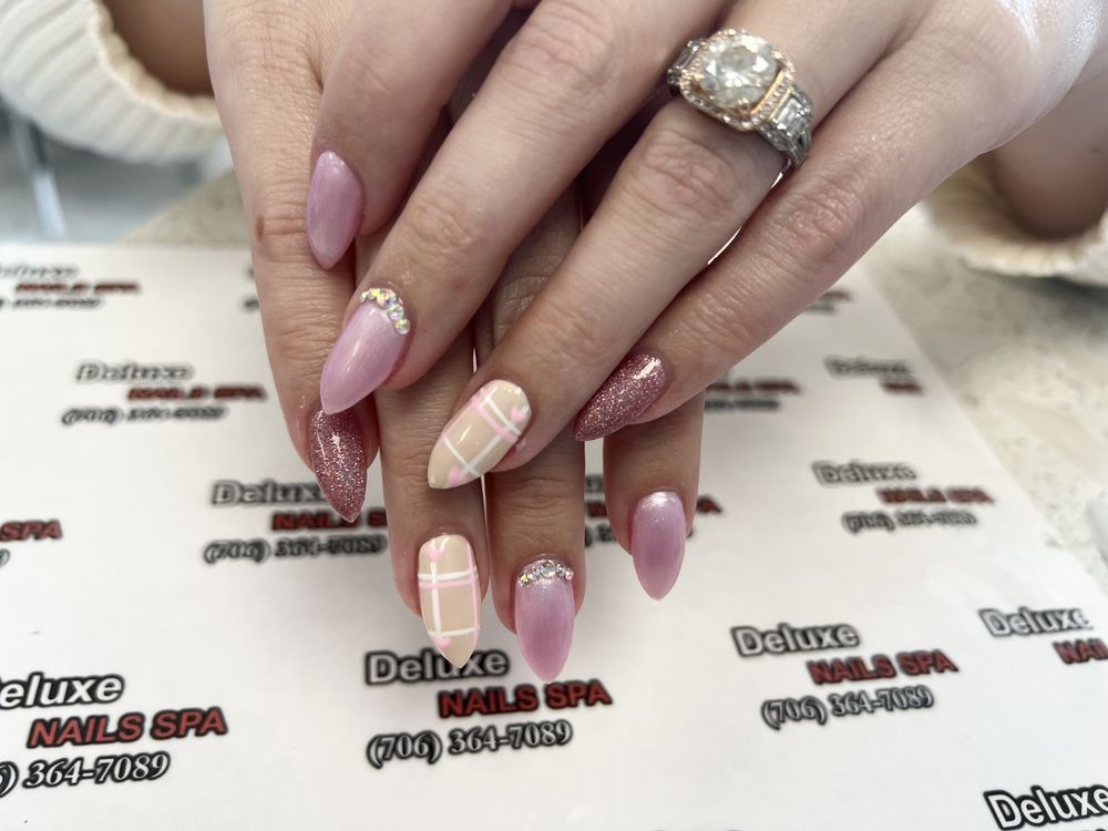 DELUXE NAILS SPA Updated March 2024 44 Photos & 20 Reviews 1944