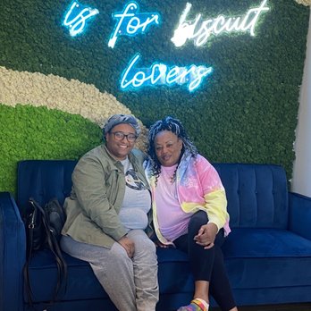 Biscuit Belly - Chesapeake - Photo seating - Breakfast & Brunch Near Me - Chesapeake, Virginia Biscuit Belly - Chesapeake - Photo seating - Breakfast & Brunch Near Me - Chesapeake, Virginia