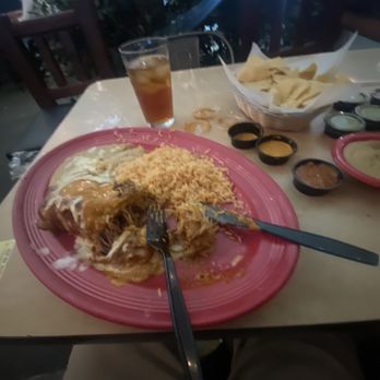 Salsa & Beer - Mexican Near Me - Van Nuys, California