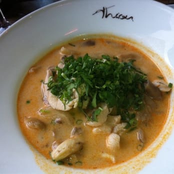 T'U - Soupe de poulet au lait de coco - Thai Near Me - Paris, 75
