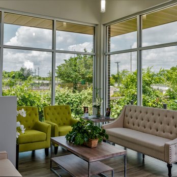 Clover Smile Studio - Waiting Area w/ Netflix - General Dentistry Near Me - Austin, Texas Clover Smile Studio - Waiting Area w/ Netflix - General Dentistry Near Me - Austin, Texas
