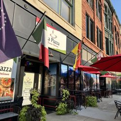 La Piazza - Outside
