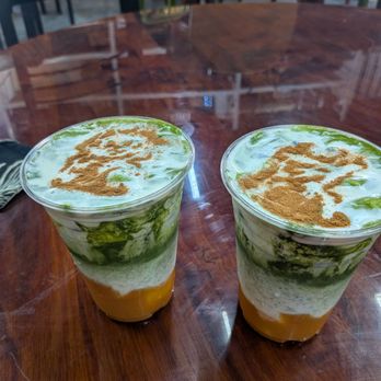 Cafe VNTG - Cafes Near Me - Urban Honolulu, Hawaii