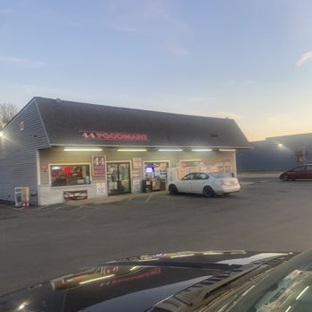 Lee's White Lightening - Convenience Stores Near Me - Mount Washington, Kentucky Lee's White Lightening - Convenience Stores Near Me - Mount Washington, Kentucky