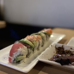 Kin Sushi - Rainbow roll. Meh... not great or bad just meh...
