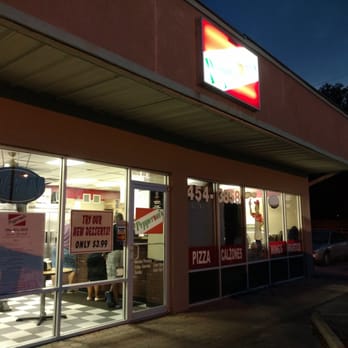 Pepperoni's Pizza - Small, High Springs pizza shop. We always order from here when camping in the area! - Pizza Near Me - High Springs, Florida Pepperoni's Pizza - Small, High Springs pizza shop. We always order from here when camping in the area! - Pizza Near Me - High Springs, Florida