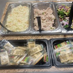 Golden Corral Buffet & Grill - Salad bar