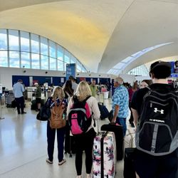 Alaska Airlines - Check in