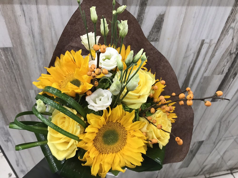 COLUMBIA MIDTOWN FLORIST 68 Photos & 34 Reviews Florists 3 W 51st