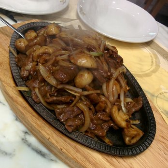 Congee Queen - Beef and mushroom sizzling plate - Chinese Near Me - Mississauga, Ontario