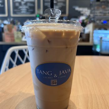 Tang & Java - Medium iced vanilla latte - smoooooothhhhhh - Gelato Near Me - Woodland Hills, California