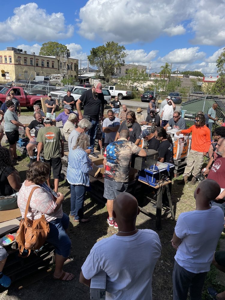 Big Mikes Auction House