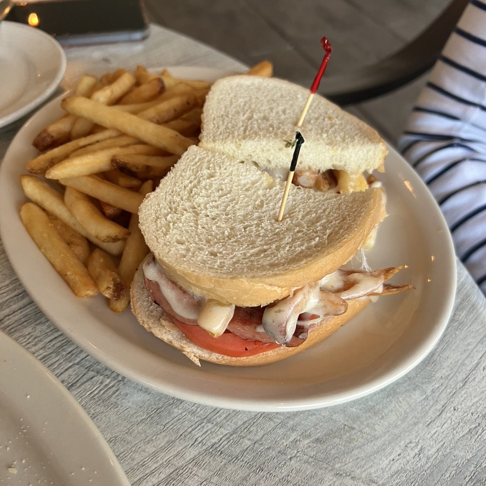 Billy's Roadhouse - Kielbasa sandwich - New American Near Me - Wexford, Pennsylvania