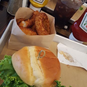 ECB - Another tasty meal at one of my favorite places. Finished it off with their flavorful sangria. - Pizza Near Me - Ridgewood, New York ECB - Another tasty meal at one of my favorite places. Finished it off with their flavorful sangria. - Pizza Near Me - Ridgewood, New York