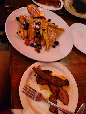 Carlos 'n Charlie's Restaurant by null