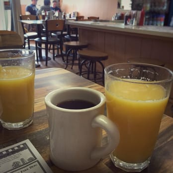 Alice's Diner Breakfast & Lunch - Perfect OJ and Coffee - Diners Near Me - Fall River, Massachusetts