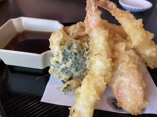 Sister Sushi & Grilled by null