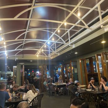 Kona Brewing - Pubs Near Me - Honolulu, Hawaii Kona Brewing - Pubs Near Me - Honolulu, Hawaii
