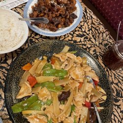 Chow's Asian Bistro - Our lunch, dragon sesame beef and dongxiao chicken