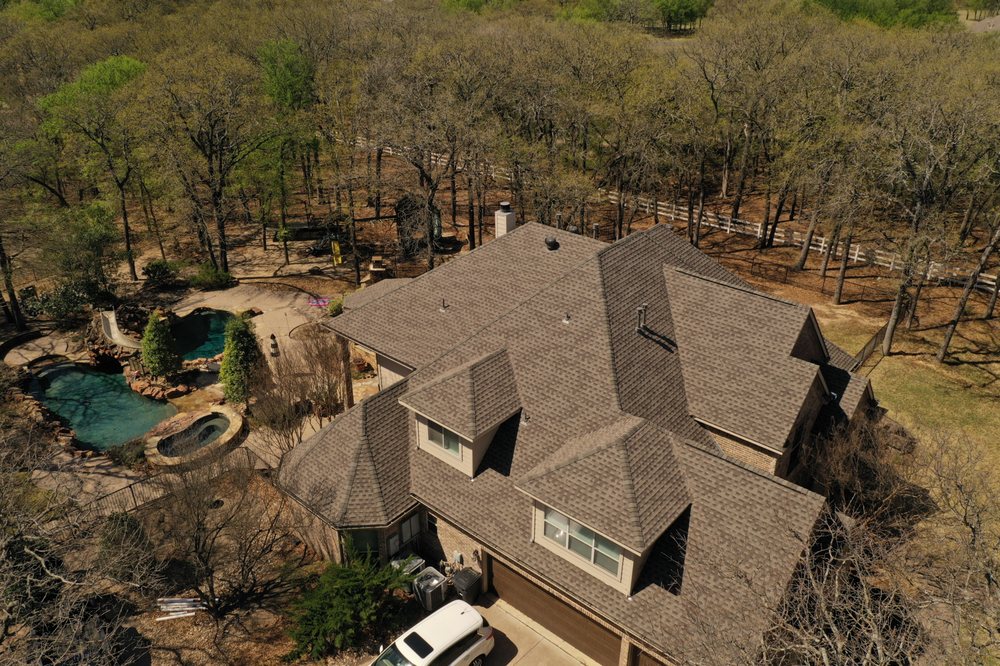 Slide of M & D Roofing and Construction