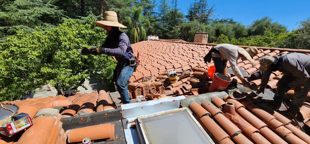 Slide of Final Touch Roofing