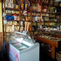Limoncello Delicatessens - Limoncello - a treasure trove of genuine Italian products and freshly made delicacies with a real Italian atmosphere.