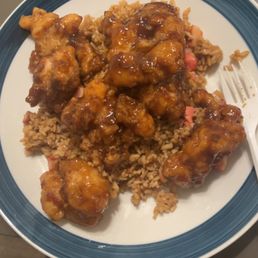General Gau's Chicken..... where are the fucking veggies bro lol General Gau's Chicken..... where are the fucking veggies bro lol