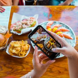 Monty's Raw Bar