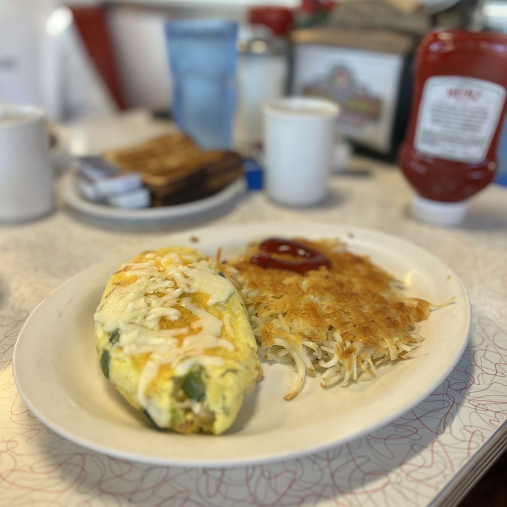 Chase's Diner - Veggie Omelette (no mushrooms, added spinach) and a side of hash-brown. $15.39 - Diners Near Me - Chandler, Arizona Chase's Diner - Veggie Omelette (no mushrooms, added spinach) and a side of hash-brown. $15.39 - Diners Near Me - Chandler, Arizona