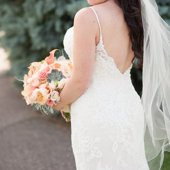 Reyna's Alterations - Sewing & Alterations Near Me - White Bear Lake, Minnesota