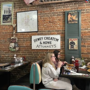Collins River BBQ & Cafe - Decor - Barbeque Near Me - McMinnville, Tennessee
