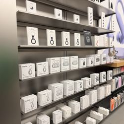 Apple - Charleston