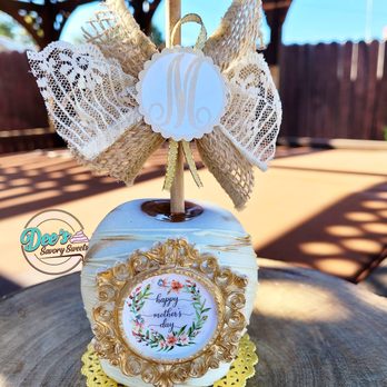 Dee's Savory Sweets - Mother's Day Caramel Apples - Bakeries Near Me Dee's Savory Sweets - Mother's Day Caramel Apples - Bakeries Near Me