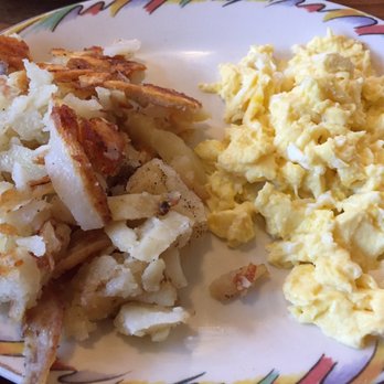 Brookfields Restaurant - Eggs and country potatoes - American Near Me - Roseville, California