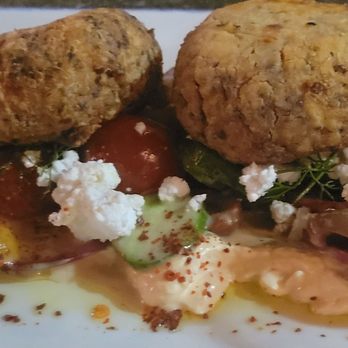Green Pig Bistro - New American Near Me - Arlington, Virginia