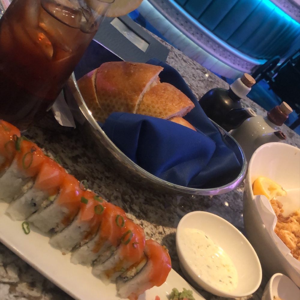Oceano - Delicious Pacifica roll and fresh baked bread! - Seafood Near Me - Reno, Nevada Oceano - Delicious Pacifica roll and fresh baked bread! - Seafood Near Me - Reno, Nevada