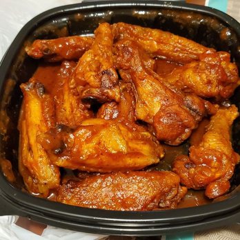 Edison's Pizza Kitchen - BBQ wings... - Pizza Near Me - Cleveland, Ohio