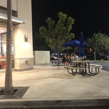 Domino's - Outdoor seating available - Pizza Near Me - Kahului, Hawaii