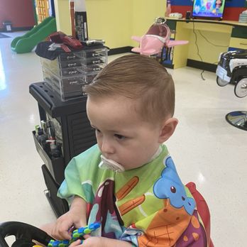 Cookie Cutters Haircuts for Kids - Kids Hair Salons Near Me - Rocklin, California Cookie Cutters Haircuts for Kids - Kids Hair Salons Near Me - Rocklin, California