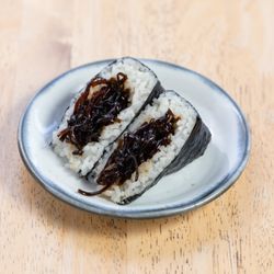 Tojo Mart - Kombu (Japanese Seaweed) Onigiri