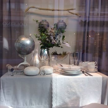 Zara Home - Schaufensterauslage - Home Decor Near Me - Hamburg, HH